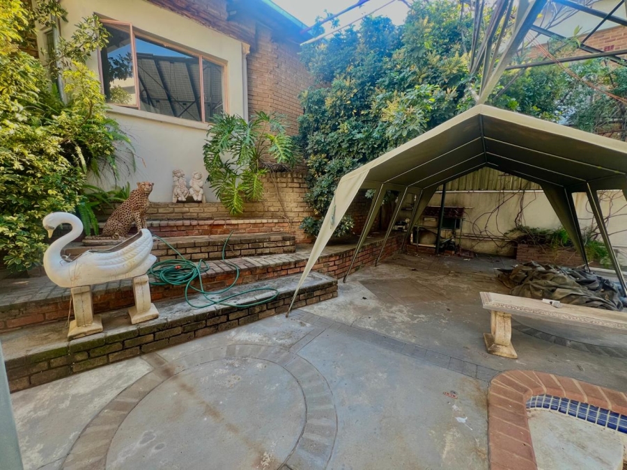 5 Bedroom Property for Sale in Protea Park North West